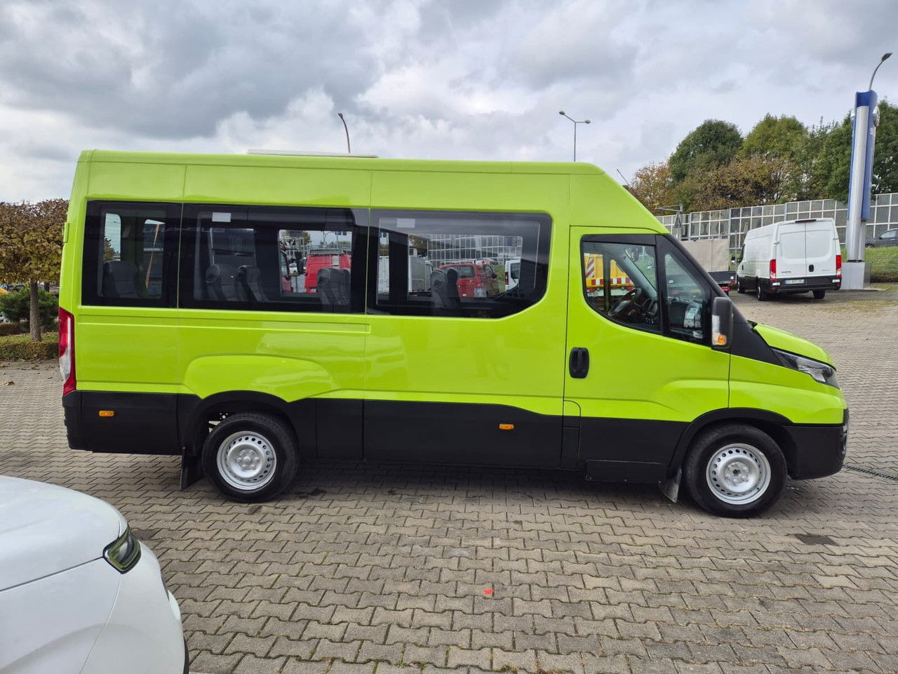 Minibus, Personenvervoer IVECO Daily 35S12 Hi-Matic / 10 Seats: afbeelding 7 Minibus, Personenvervoer IVECO Daily 35S12 Hi-Matic / 10 Seats: afbeelding 7
