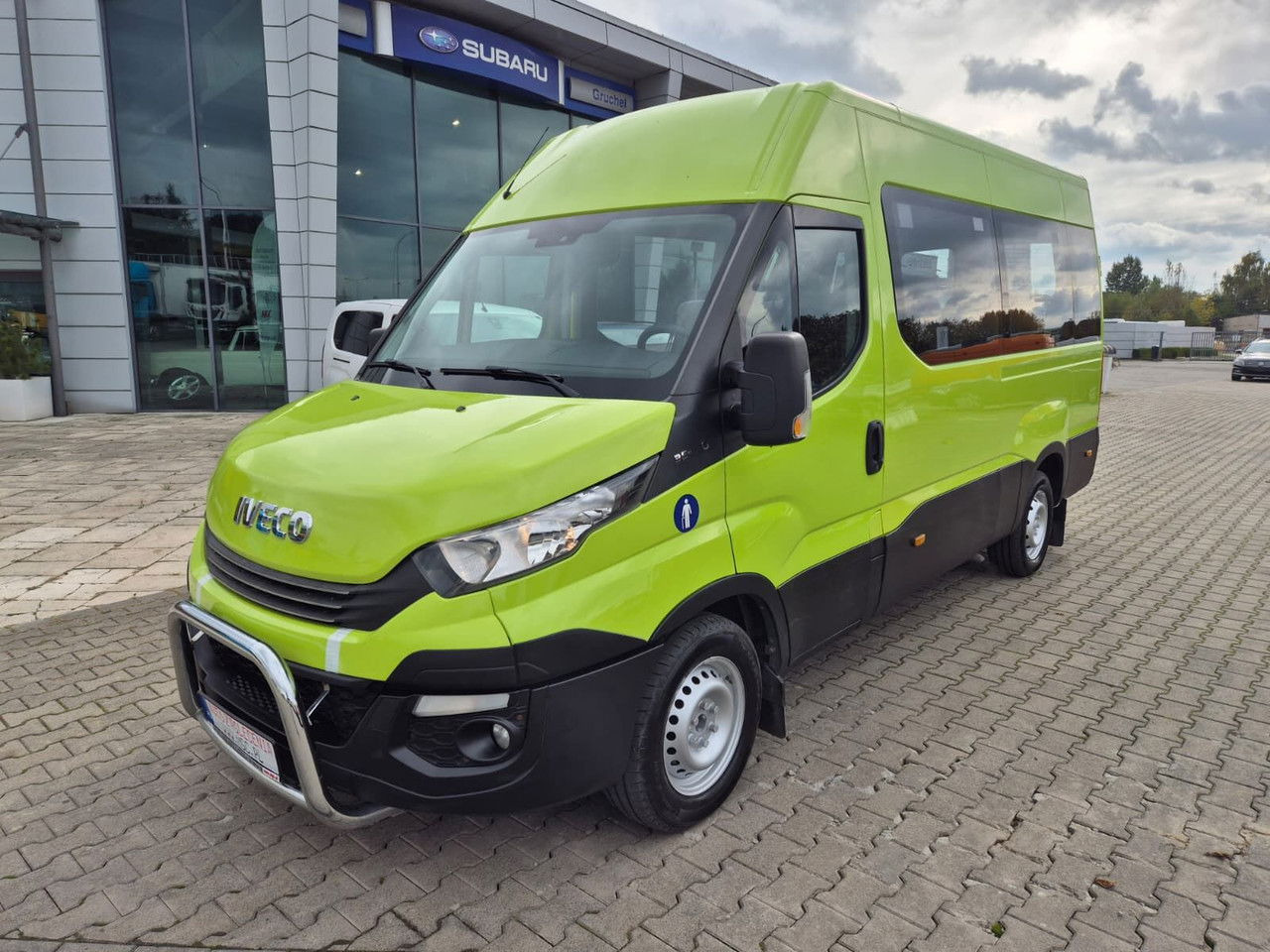 IVECO Daily 35S12 Hi-Matic / 10 Seats - Minibus, Personenvervoer: afbeelding 2 IVECO Daily 35S12 Hi-Matic / 10 Seats - Minibus, Personenvervoer: afbeelding 2