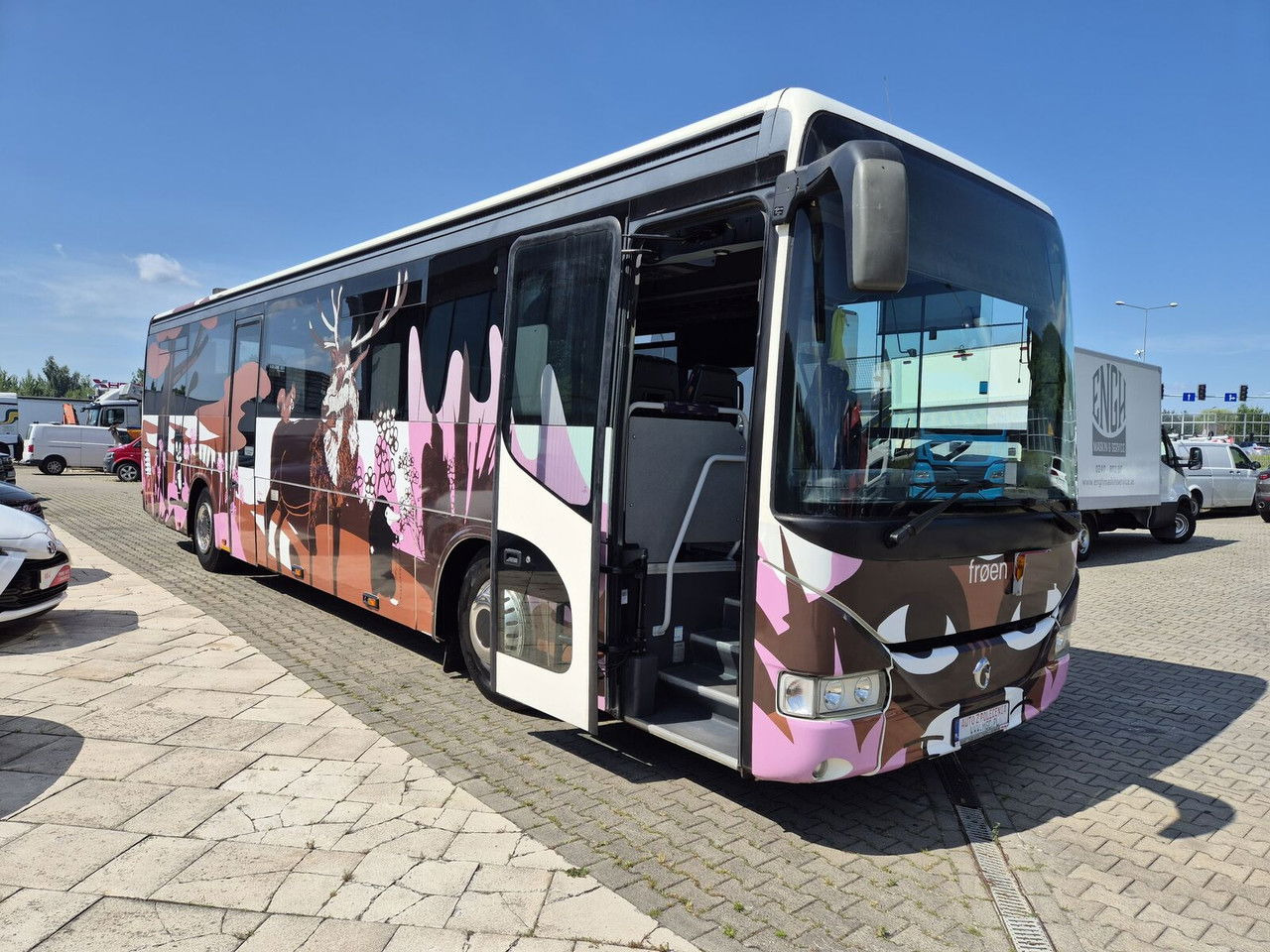 Irisbus 330 KM / Automat / 24 + 1 Seats / Like Camper / SO LAR Panels - Streekbus: afbeelding 4 Irisbus 330 KM / Automat / 24 + 1 Seats / Like Camper / SO LAR Panels - Streekbus: afbeelding 4