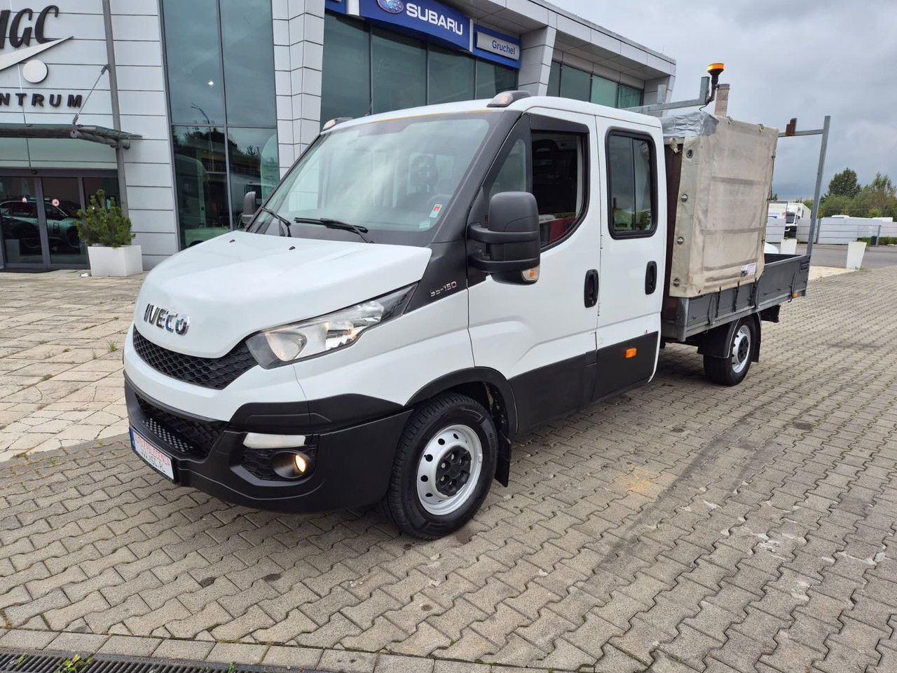 Iveco Daily 35 35S15 / Doka / 1 Owner / LOW KM / 7 Seats - Bestelwagen met open laadbak: afbeelding 1 Iveco Daily 35 35S15 / Doka / 1 Owner / LOW KM / 7 Seats - Bestelwagen met open laadbak: afbeelding 1