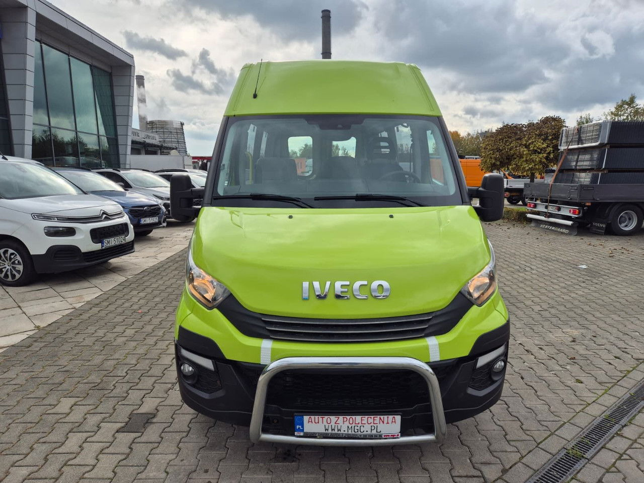 Iveco Daily 35S12 Hi-Matic / 10 Seats / Super Condition - Minibus, Personenvervoer: afbeelding 4 Iveco Daily 35S12 Hi-Matic / 10 Seats / Super Condition - Minibus, Personenvervoer: afbeelding 4