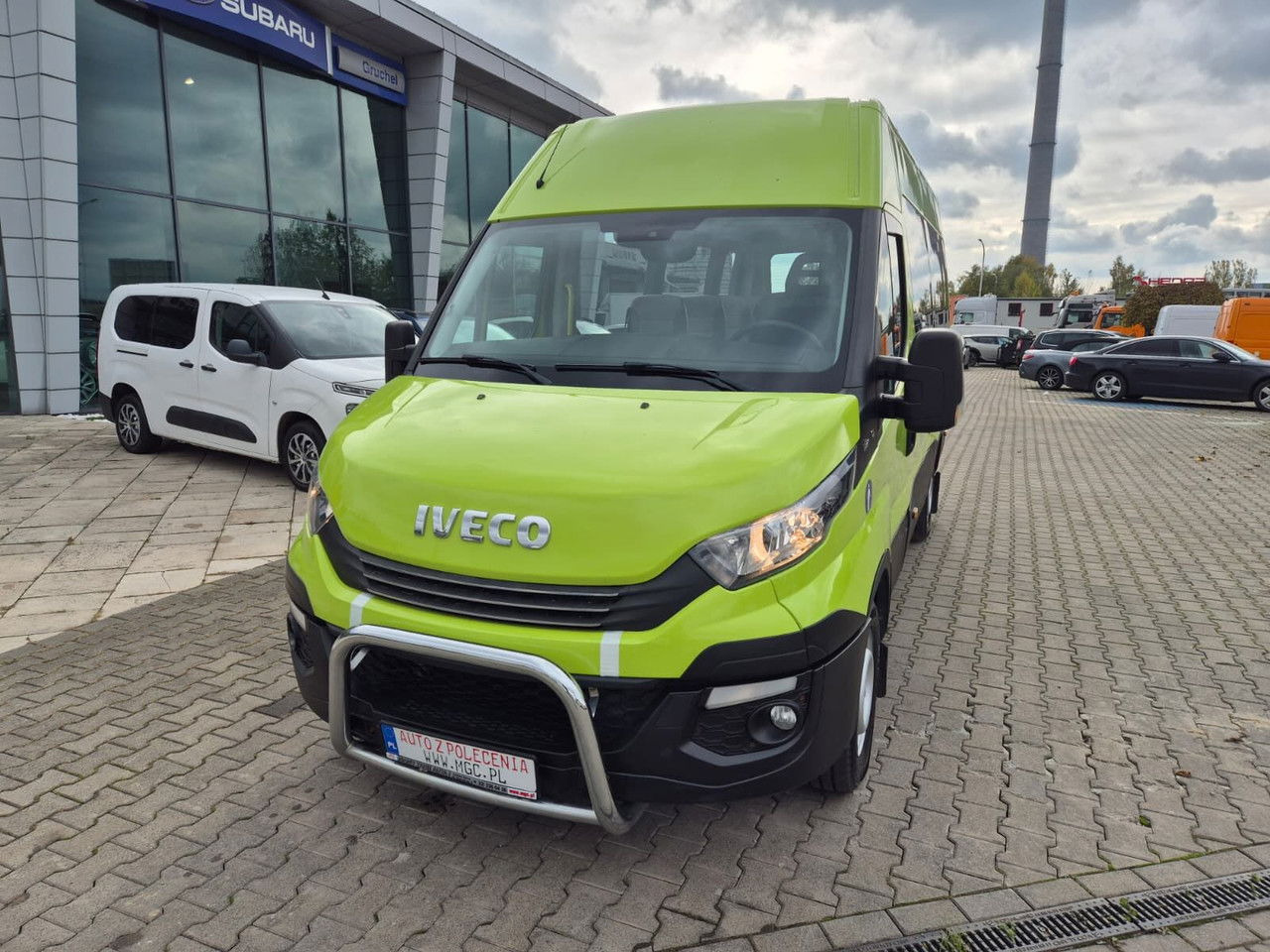 Iveco Daily 35S12 Hi-Matic / 10 Seats / Super Condition - Minibus, Personenvervoer: afbeelding 3 Iveco Daily 35S12 Hi-Matic / 10 Seats / Super Condition - Minibus, Personenvervoer: afbeelding 3