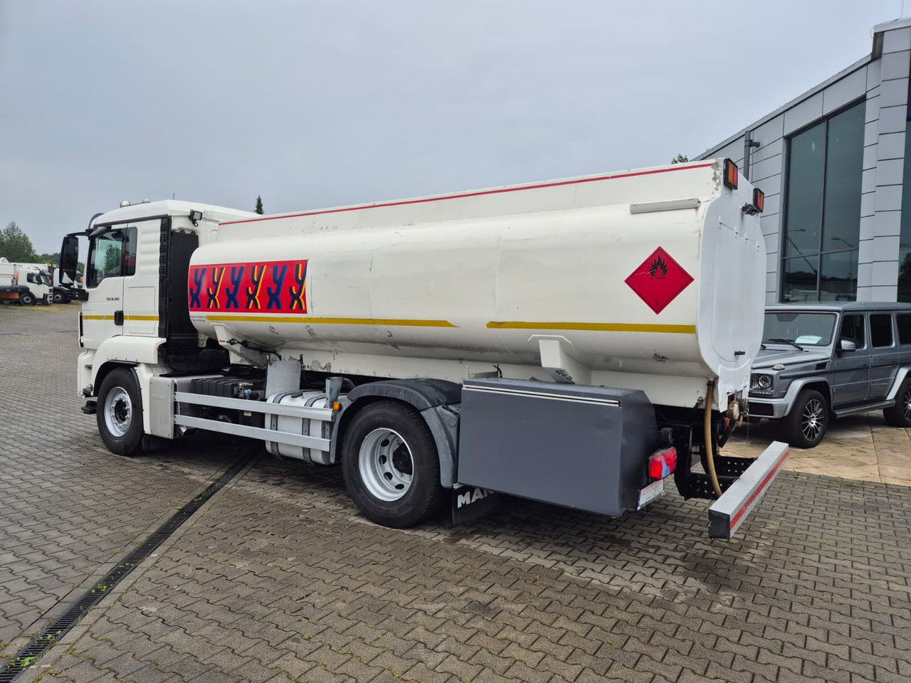 Tankwagen MAN TGS 18.360 OIL Transport / Good Condition: afbeelding 13