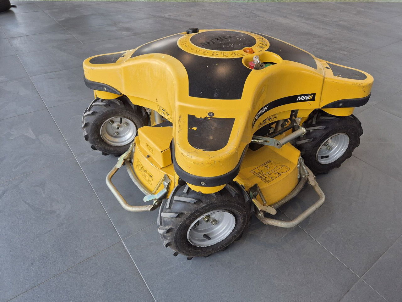 MINI Mini Spider II / 4X4 / NEW Service / Works Great - Gazonmaaier: afbeelding 5 MINI Mini Spider II / 4X4 / NEW Service / Works Great - Gazonmaaier: afbeelding 5