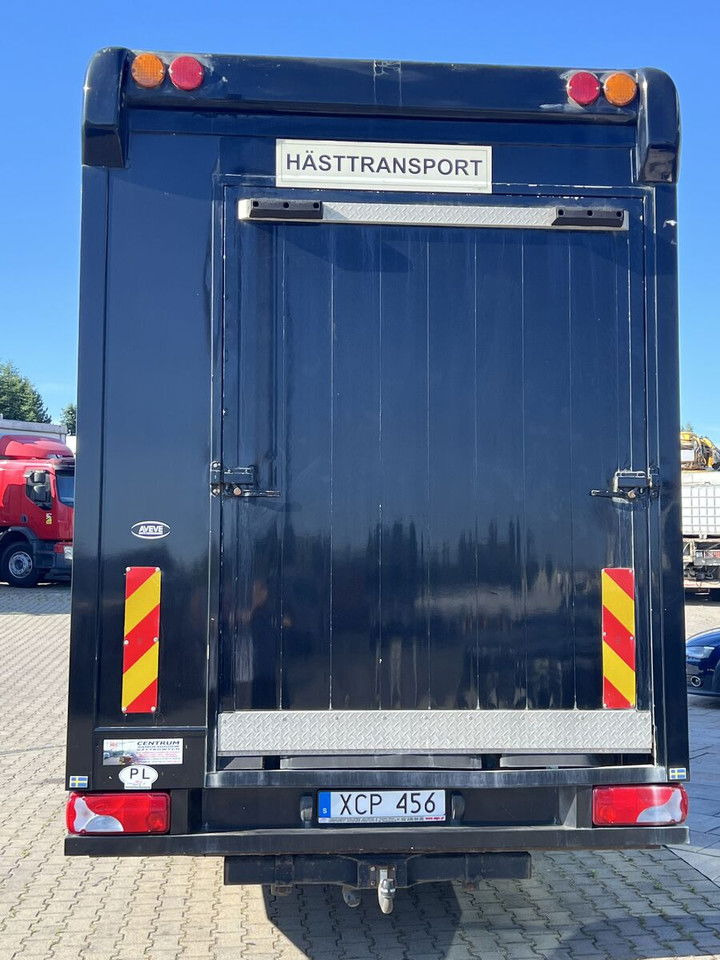 Mercedes-Benz Atego 815 For 4 horses + 3 people / like camper - Paardenvrachtwagen: afbeelding 5 Mercedes-Benz Atego 815 For 4 horses + 3 people / like camper - Paardenvrachtwagen: afbeelding 5