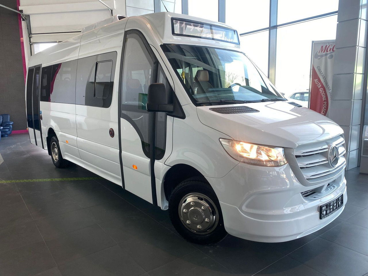 Mercedes-Benz Sprinter 517 - Minibus, Personenvervoer: afbeelding 4 Mercedes-Benz Sprinter 517 - Minibus, Personenvervoer: afbeelding 4