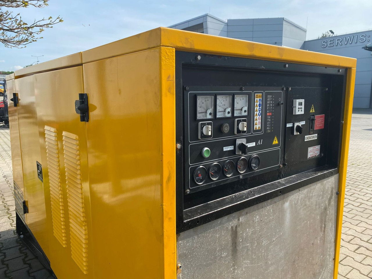 SDMO NS 60 W M, Silent generator 60kVA, 48KW NS 60 W M, Silent generator 60kVA, 48KW - Industrie generator: afbeelding 2 SDMO NS 60 W M, Silent generator 60kVA, 48KW NS 60 W M, Silent generator 60kVA, 48KW - Industrie generator: afbeelding 2