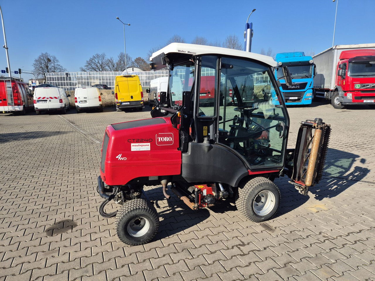 Toro CT2240 / 4WD / Like NEW / Only 1681MTH - Gazonmaaier: afbeelding 3 Toro CT2240 / 4WD / Like NEW / Only 1681MTH - Gazonmaaier: afbeelding 3