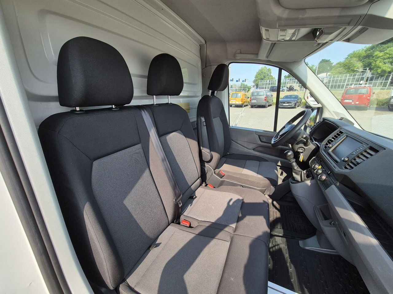 Bestelwagen gesloten laadbak Volkswagen Crafter 2.0 TDI 177HP / High Container / Lift 750KG / Super Cond: afbeelding 24