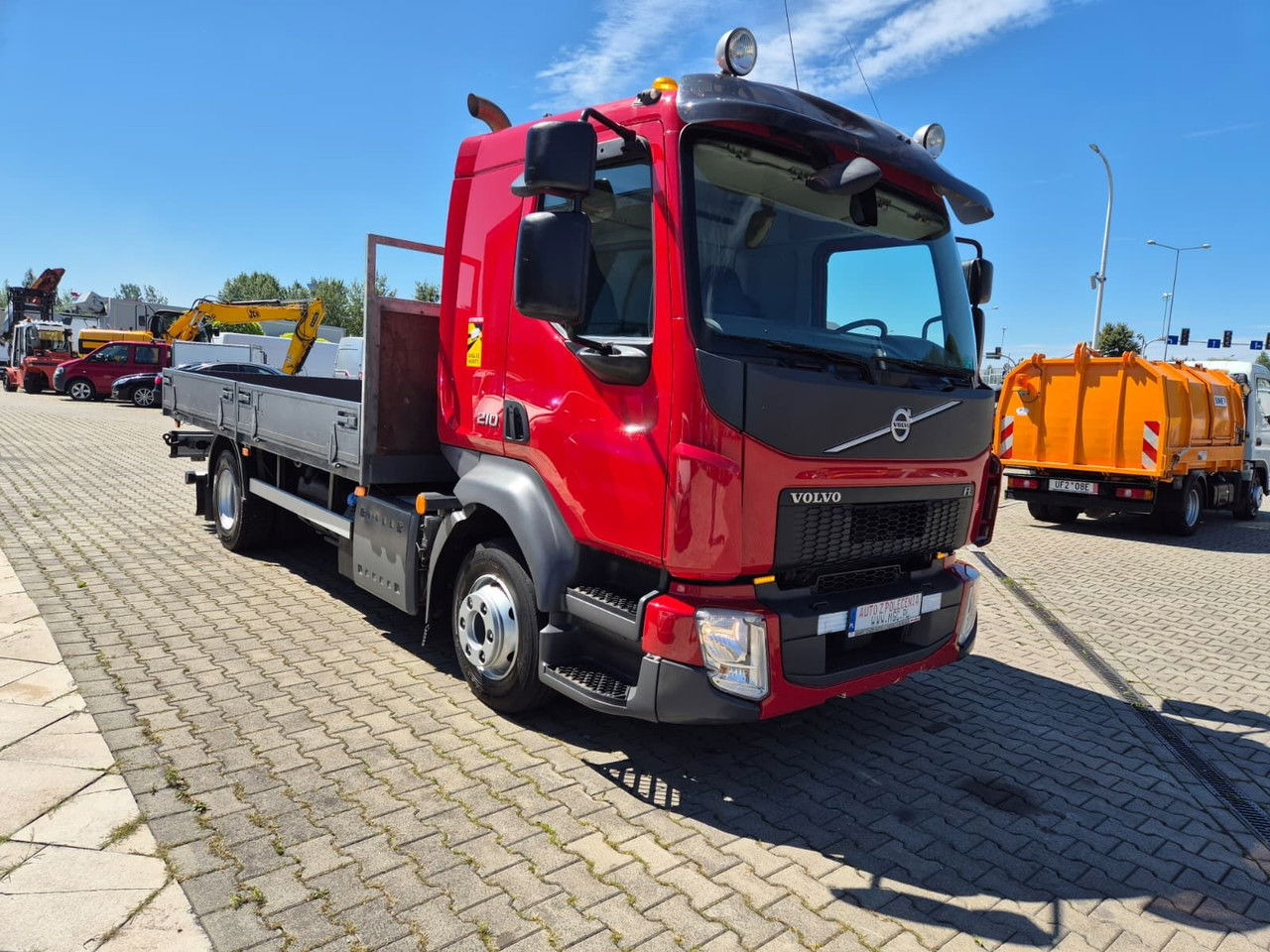 Volvo FL 210 1 Owner / LOW KM / Fassi - Vrachtwagen met open laadbak, Kraanwagen: afbeelding 4 Volvo FL 210 1 Owner / LOW KM / Fassi - Vrachtwagen met open laadbak, Kraanwagen: afbeelding 4