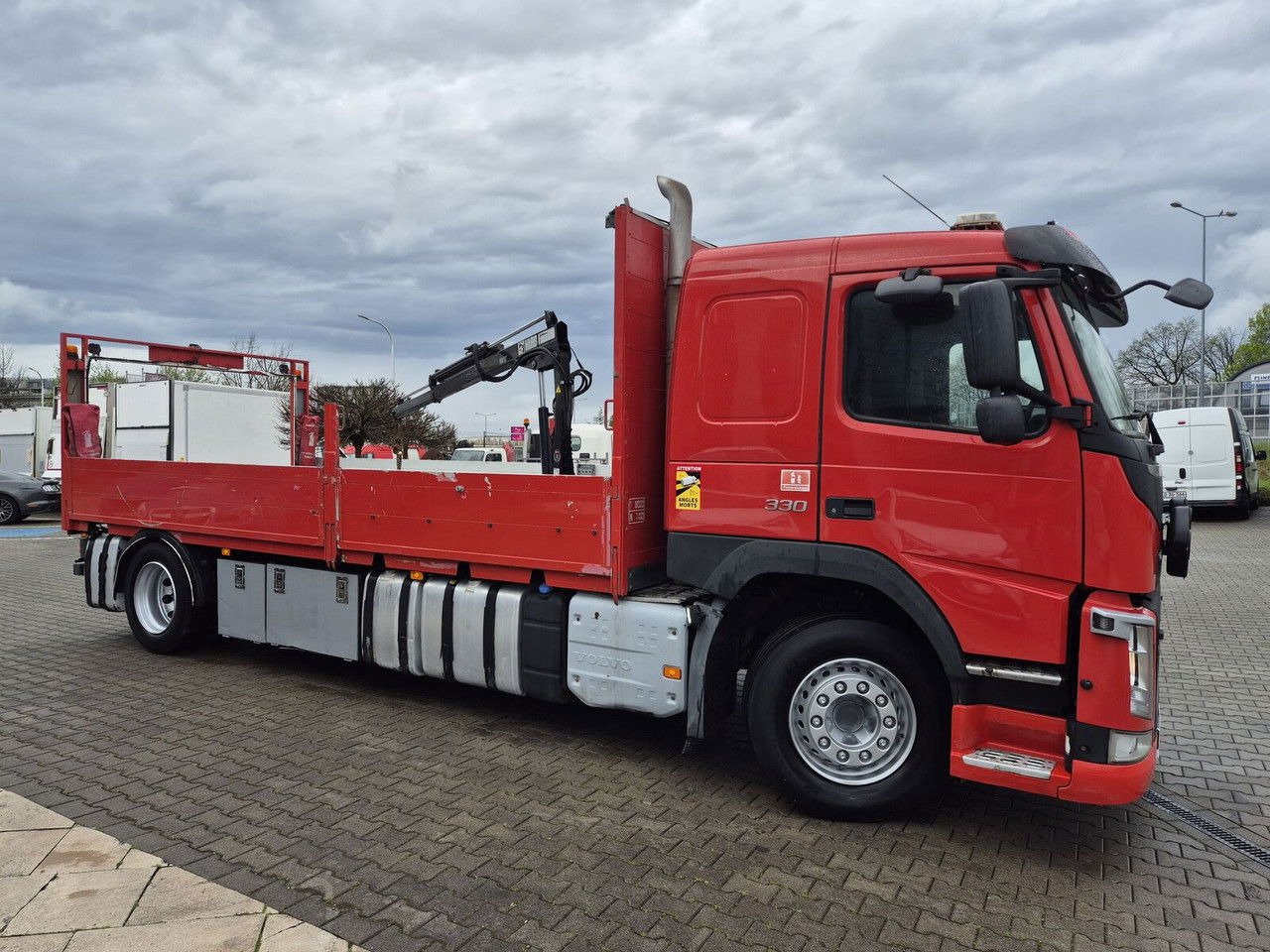 Volvo FM 330 HDS Hiab / 1 Owner / Euro 6 / Serviced - Vrachtwagen met open laadbak, Kraanwagen: afbeelding 1 Volvo FM 330 HDS Hiab / 1 Owner / Euro 6 / Serviced - Vrachtwagen met open laadbak, Kraanwagen: afbeelding 1