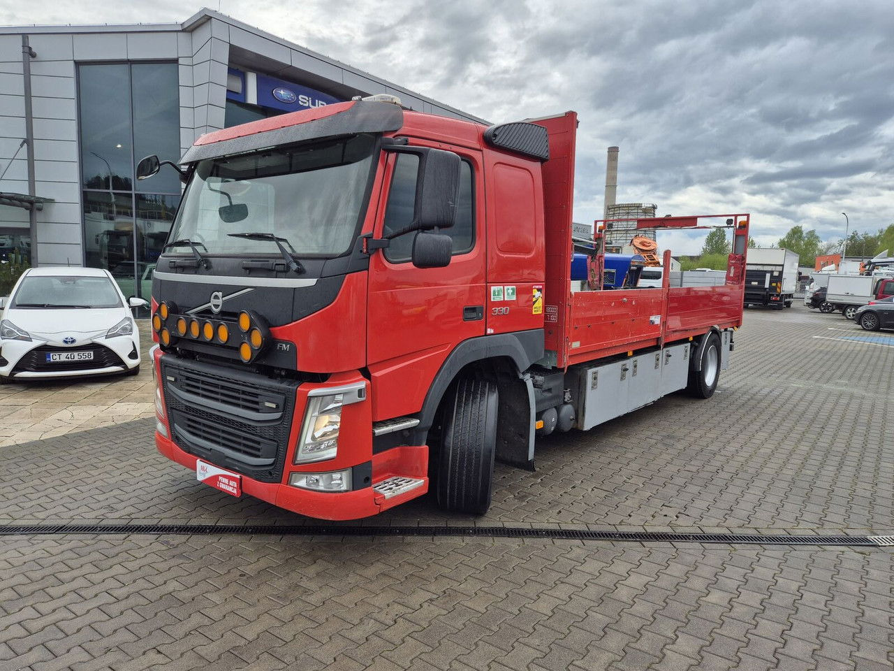 Volvo FM 330 Webasto / HDS Hiab / 1 Owner Volvo FM 330 Webasto / HDS Hiab / 1 Owner - Vrachtwagen met open laadbak, Kraanwagen: afbeelding 3 Volvo FM 330 Webasto / HDS Hiab / 1 Owner Volvo FM 330 Webasto / HDS Hiab / 1 Owner - Vrachtwagen met open laadbak, Kraanwagen: afbeelding 3
