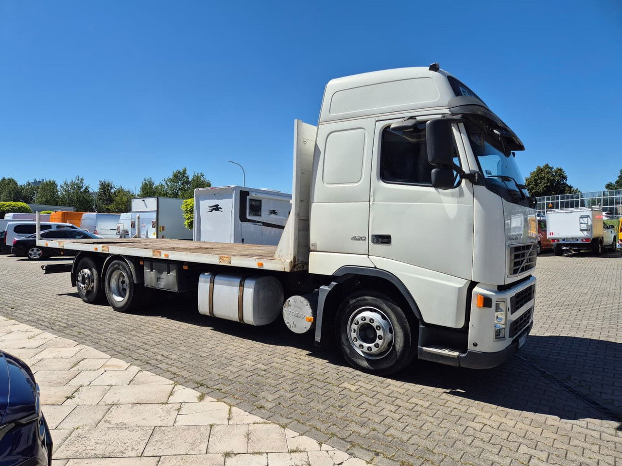 Volvo FM 420 1 Owner / Cheap/ After service - Vrachtwagen met open laadbak: afbeelding 5 Volvo FM 420 1 Owner / Cheap/ After service - Vrachtwagen met open laadbak: afbeelding 5
