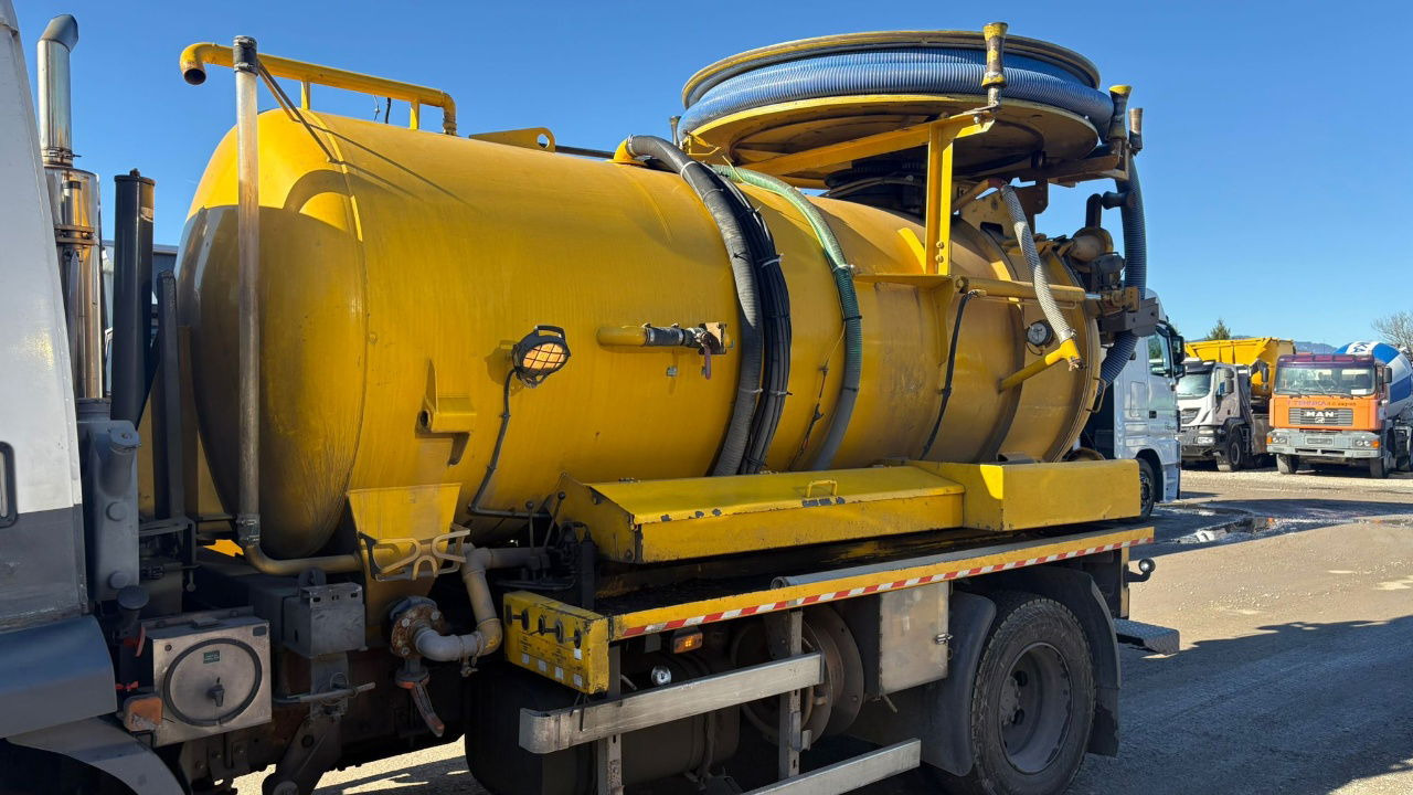 DAF AE55 4x2 vacuum + pressure truck - 8000 liters - Vacuümwagen: afbeelding 2 DAF AE55 4x2 vacuum + pressure truck - 8000 liters - Vacuümwagen: afbeelding 2