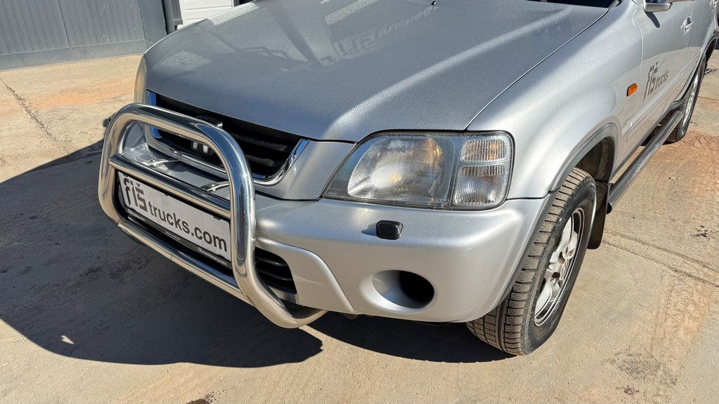 Honda CRV 2.0 - Petrol - AIR Condition - 5 Doors - SUV: afbeelding 2 Honda CRV 2.0 - Petrol - AIR Condition - 5 Doors - SUV: afbeelding 2