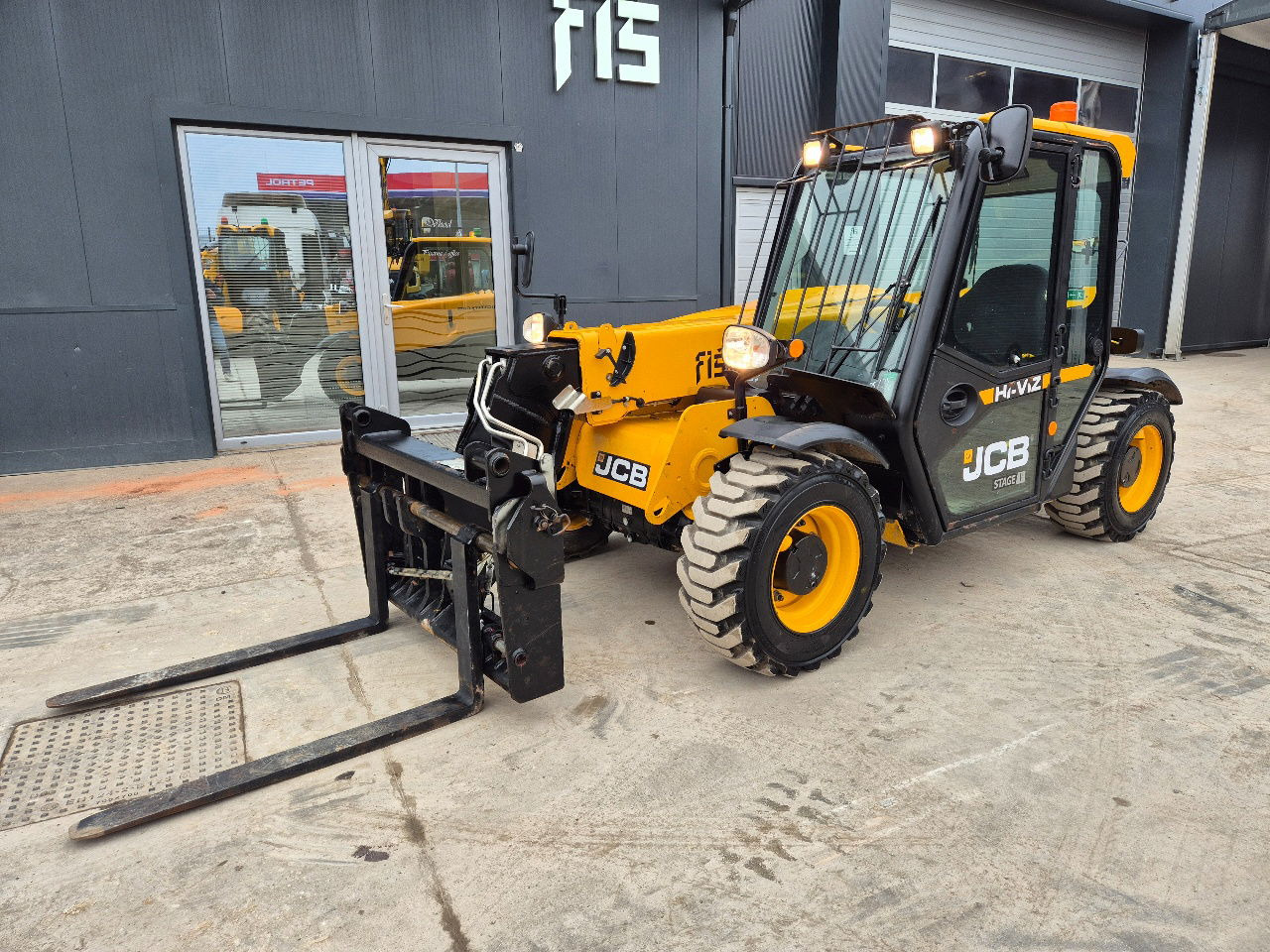 JCB 525-60 HI-VIZ - 2022 Year - 965 Hours - 6M - 2.5T - Heftruck: afbeelding 1 JCB 525-60 HI-VIZ - 2022 Year - 965 Hours - 6M - 2.5T - Heftruck: afbeelding 1