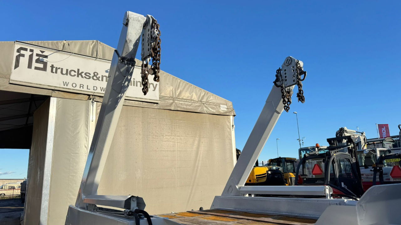 MAN 18.284 LK 4x2 absetz tipper - euro 2 - Containertransporter/ Wissellaadbak vrachtwagen: afbeelding 4 MAN 18.284 LK 4x2 absetz tipper - euro 2 - Containertransporter/ Wissellaadbak vrachtwagen: afbeelding 4