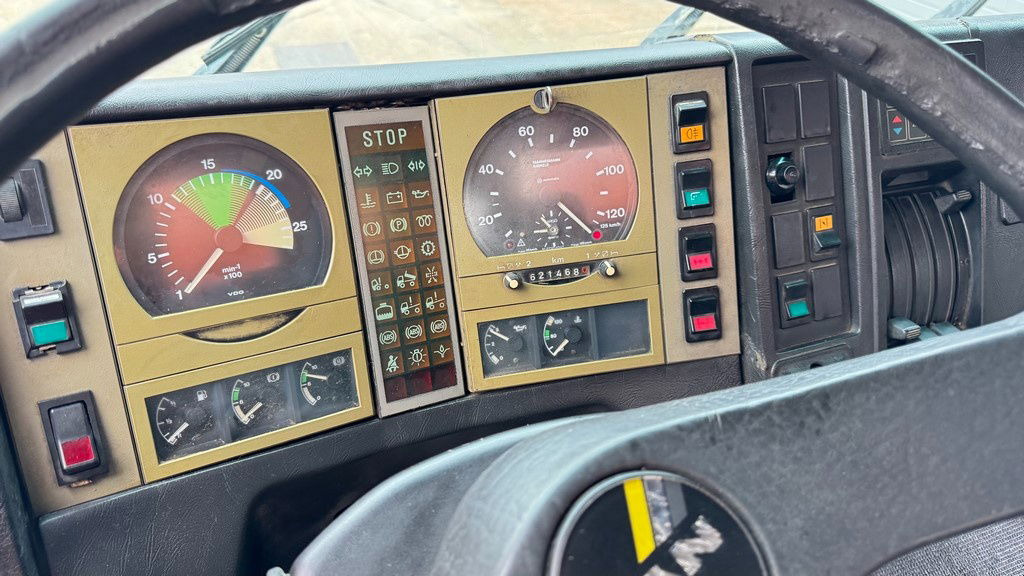 Leasing MAN 26.272 6x4 mixer - 7M3 - full spring MAN 26.272 6x4 mixer - 7M3 - full spring: afbeelding 28 Leasing MAN 26.272 6x4 mixer - 7M3 - full spring MAN 26.272 6x4 mixer - 7M3 - full spring: afbeelding 28