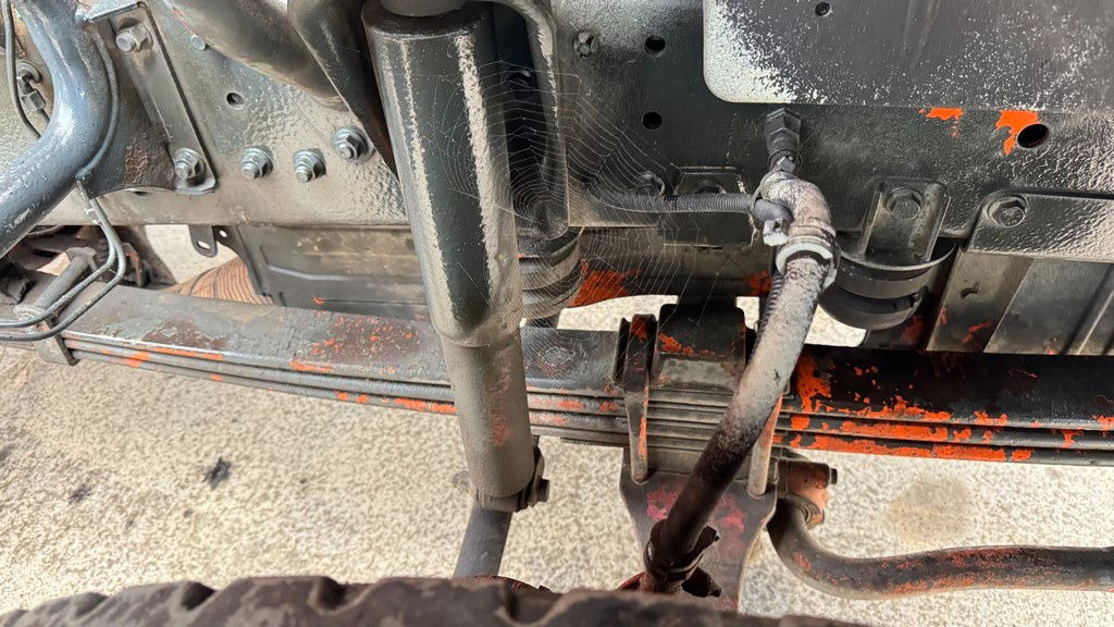 Leasing MAN 26.272 6x4 mixer - 7M3 - full spring MAN 26.272 6x4 mixer - 7M3 - full spring: afbeelding 13 Leasing MAN 26.272 6x4 mixer - 7M3 - full spring MAN 26.272 6x4 mixer - 7M3 - full spring: afbeelding 13