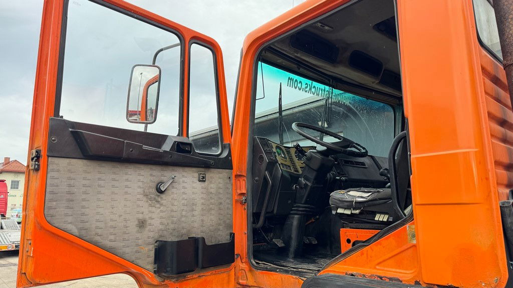 Leasing MAN 26.272 6x4 mixer - 7M3 - full spring MAN 26.272 6x4 mixer - 7M3 - full spring: afbeelding 24 Leasing MAN 26.272 6x4 mixer - 7M3 - full spring MAN 26.272 6x4 mixer - 7M3 - full spring: afbeelding 24