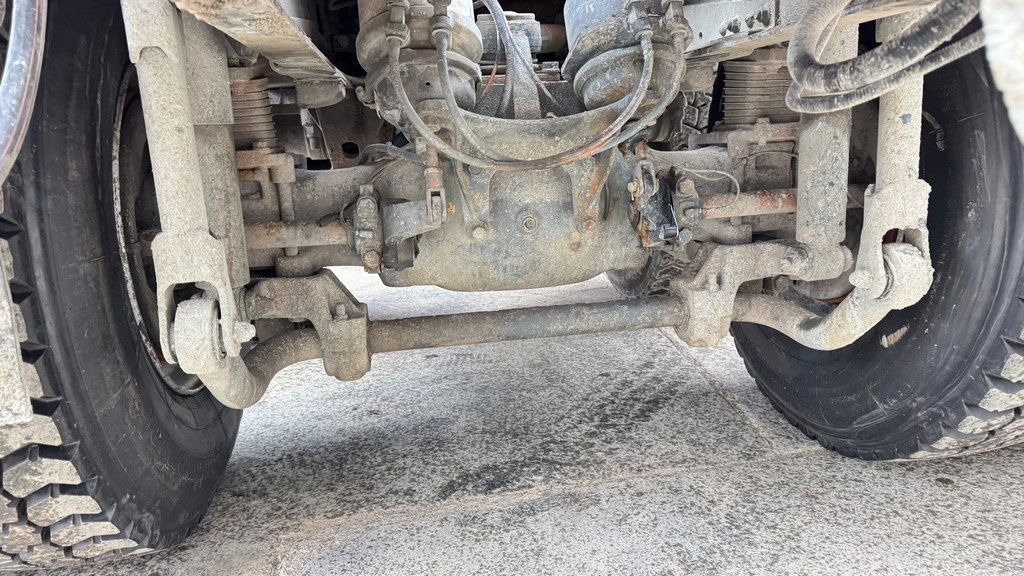 Leasing MAN 26.272 6x4 mixer - 7M3 - full spring MAN 26.272 6x4 mixer - 7M3 - full spring: afbeelding 18 Leasing MAN 26.272 6x4 mixer - 7M3 - full spring MAN 26.272 6x4 mixer - 7M3 - full spring: afbeelding 18