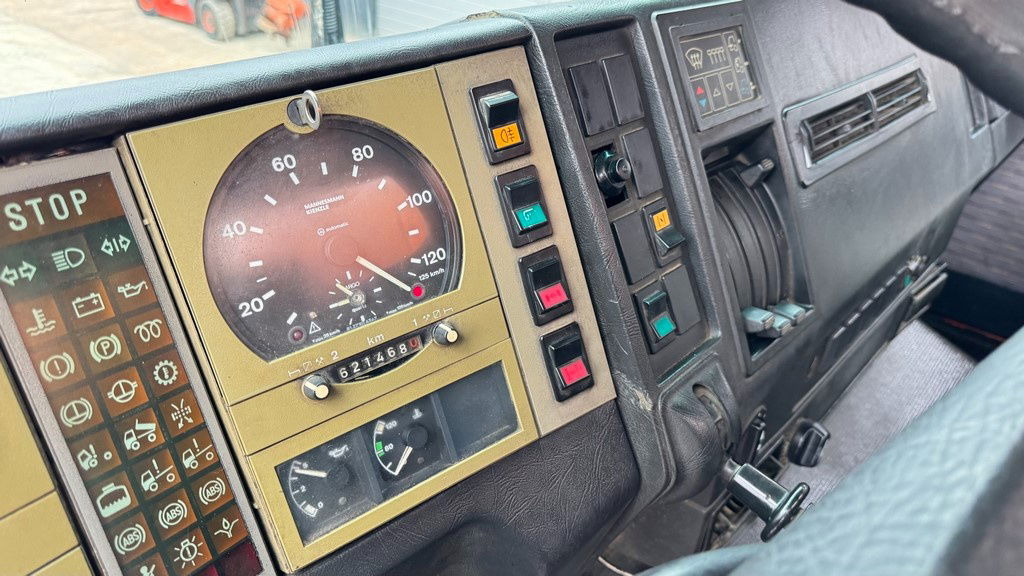 Leasing MAN 26.272 6x4 mixer - 7M3 - full spring MAN 26.272 6x4 mixer - 7M3 - full spring: afbeelding 29 Leasing MAN 26.272 6x4 mixer - 7M3 - full spring MAN 26.272 6x4 mixer - 7M3 - full spring: afbeelding 29