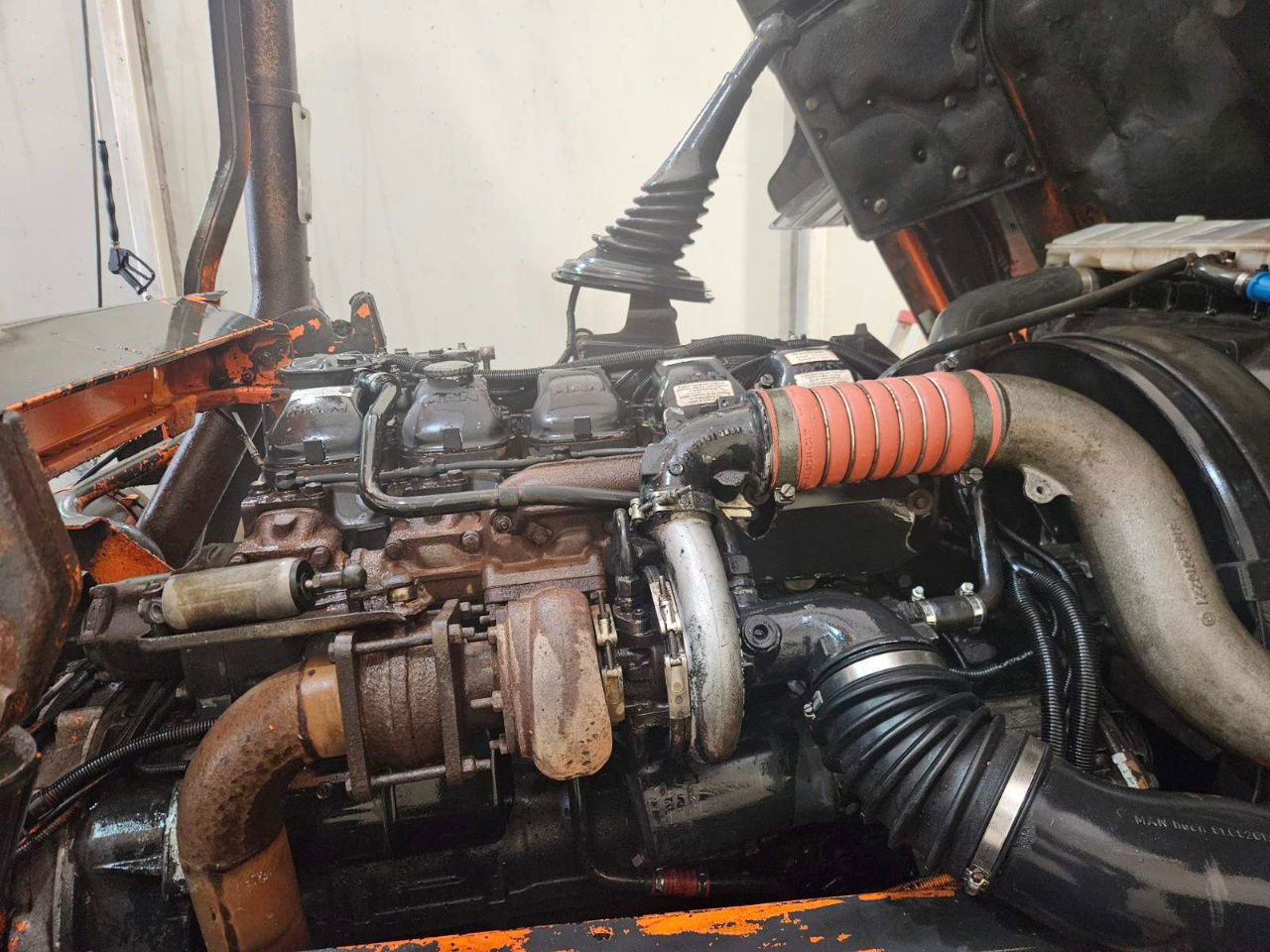 Leasing MAN 26.272 6x4 mixer - 7M3 - full spring MAN 26.272 6x4 mixer - 7M3 - full spring: afbeelding 19 Leasing MAN 26.272 6x4 mixer - 7M3 - full spring MAN 26.272 6x4 mixer - 7M3 - full spring: afbeelding 19