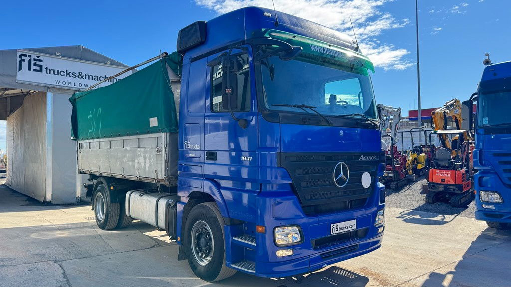Mercedes-Benz Actros 1841 L 4x2 tipper - tarpaulin - euro 5 - Kipper vrachtwagen: afbeelding 3 Mercedes-Benz Actros 1841 L 4x2 tipper - tarpaulin - euro 5 - Kipper vrachtwagen: afbeelding 3