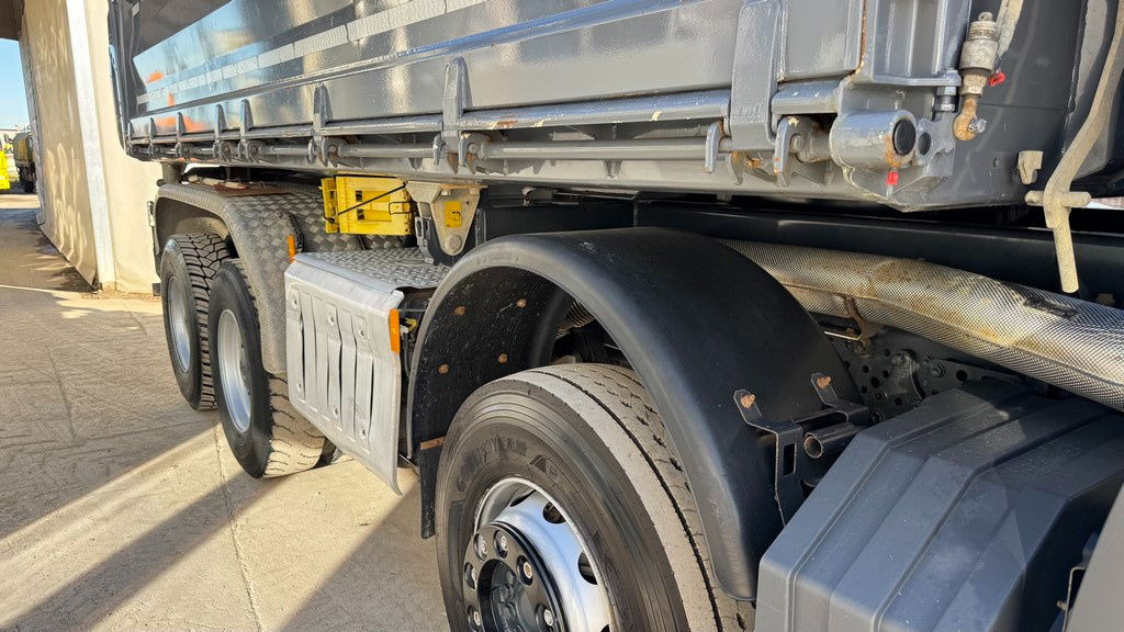 Mercedes-Benz Arocs 4148 8X4 meiller tipper - bordmatic - Kipper vrachtwagen: afbeelding 4 Mercedes-Benz Arocs 4148 8X4 meiller tipper - bordmatic - Kipper vrachtwagen: afbeelding 4