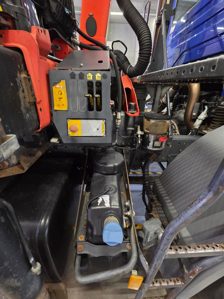 Mercedes-Benz Axor 1829 K 4x2 meiller tipper - crane PK8501 remote - Kipper vrachtwagen: afbeelding 4 Mercedes-Benz Axor 1829 K 4x2 meiller tipper - crane PK8501 remote - Kipper vrachtwagen: afbeelding 4