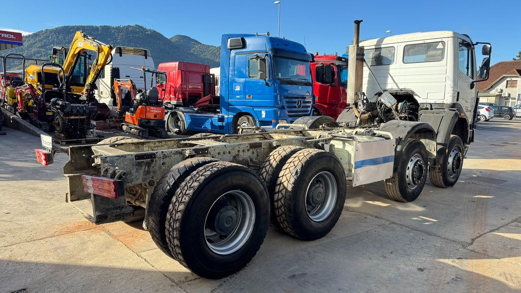 Mercedes-Benz SK 3234 8x4 chassis - Chassis vrachtwagen: afbeelding 5 Mercedes-Benz SK 3234 8x4 chassis - Chassis vrachtwagen: afbeelding 5