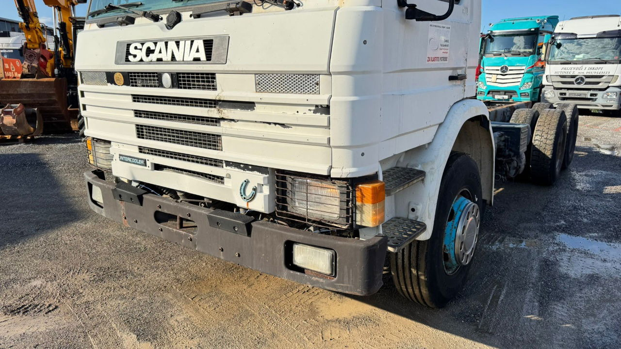 Scania P113-310 6x4 chassis - complete spring - Chassis vrachtwagen: afbeelding 3 Scania P113-310 6x4 chassis - complete spring - Chassis vrachtwagen: afbeelding 3