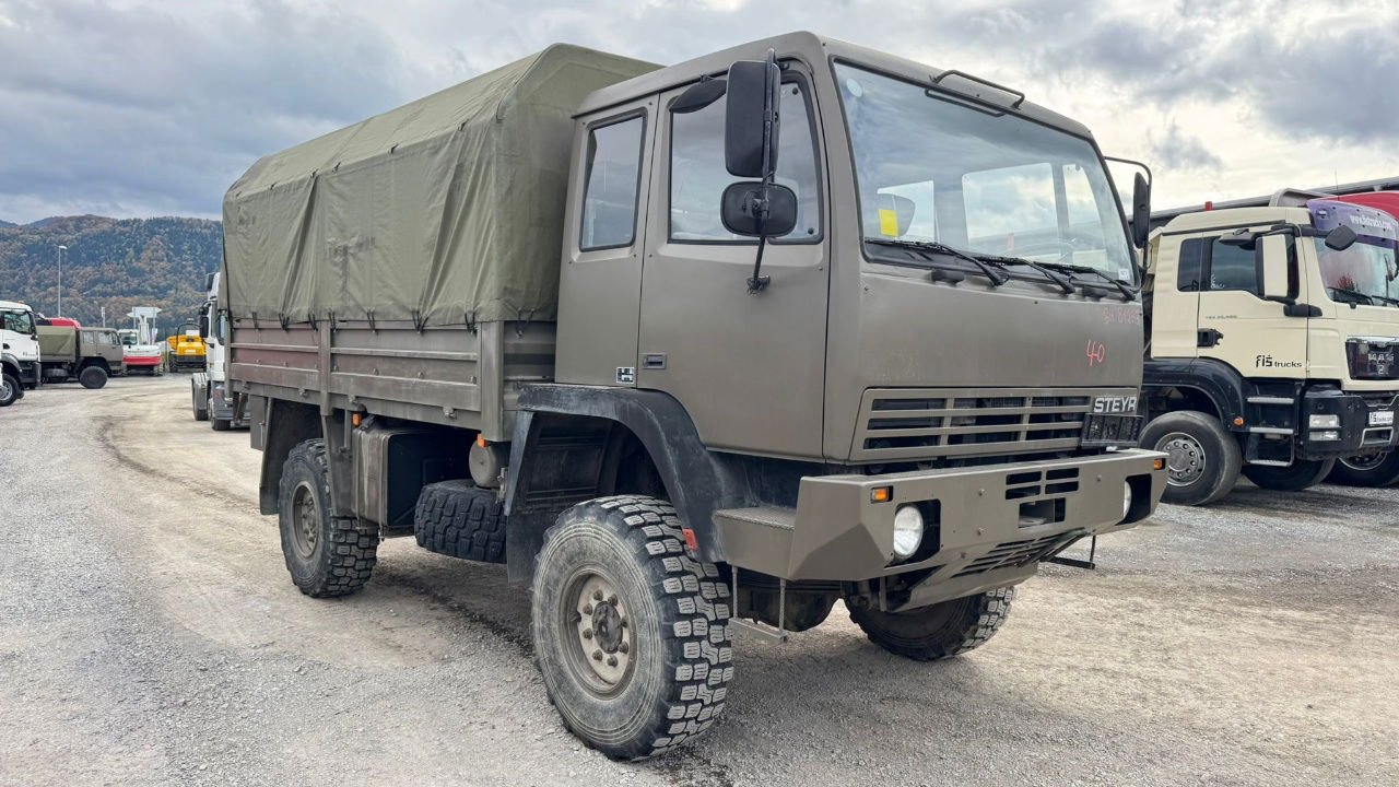 Steyr 12M18 4X4 stake body - truck - Schuifzeilen vrachtwagen: afbeelding 4 Steyr 12M18 4X4 stake body - truck - Schuifzeilen vrachtwagen: afbeelding 4