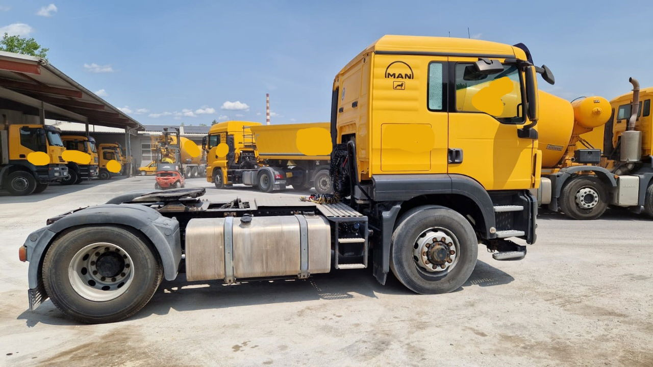 MAN 18.440 4x4 BLS tractor unit - tipp. hydraulics - Trekker: afbeelding 3 MAN 18.440 4x4 BLS tractor unit - tipp. hydraulics - Trekker: afbeelding 3