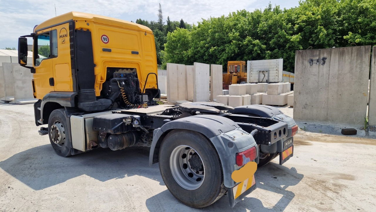 MAN 18.440 4x4 BLS tractor unit - tipp. hydraulics - Trekker: afbeelding 5 MAN 18.440 4x4 BLS tractor unit - tipp. hydraulics - Trekker: afbeelding 5