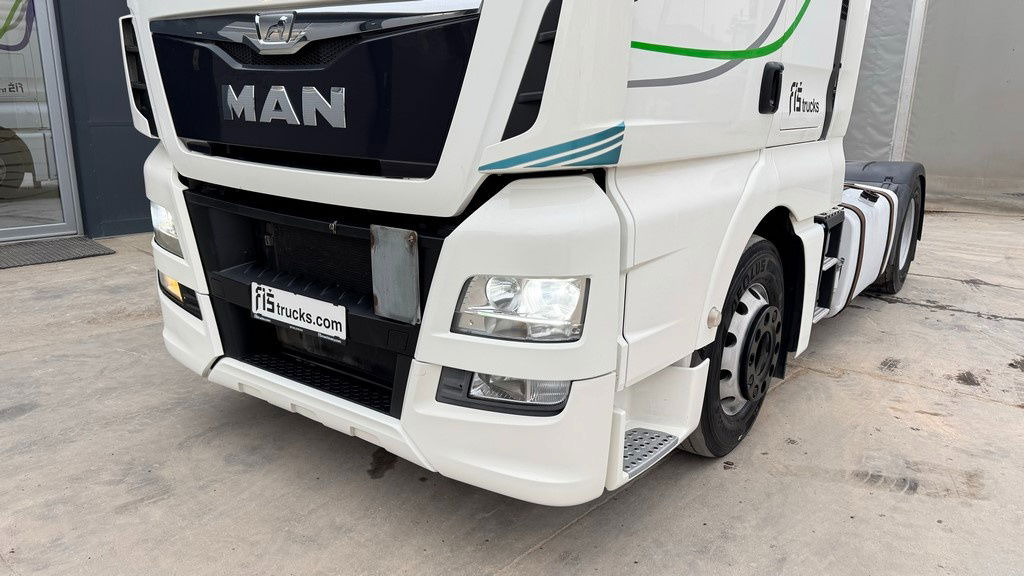 MAN TGX 18.480 4X2 schubodden hydr. + retarder - Trekker: afbeelding 2 MAN TGX 18.480 4X2 schubodden hydr. + retarder - Trekker: afbeelding 2