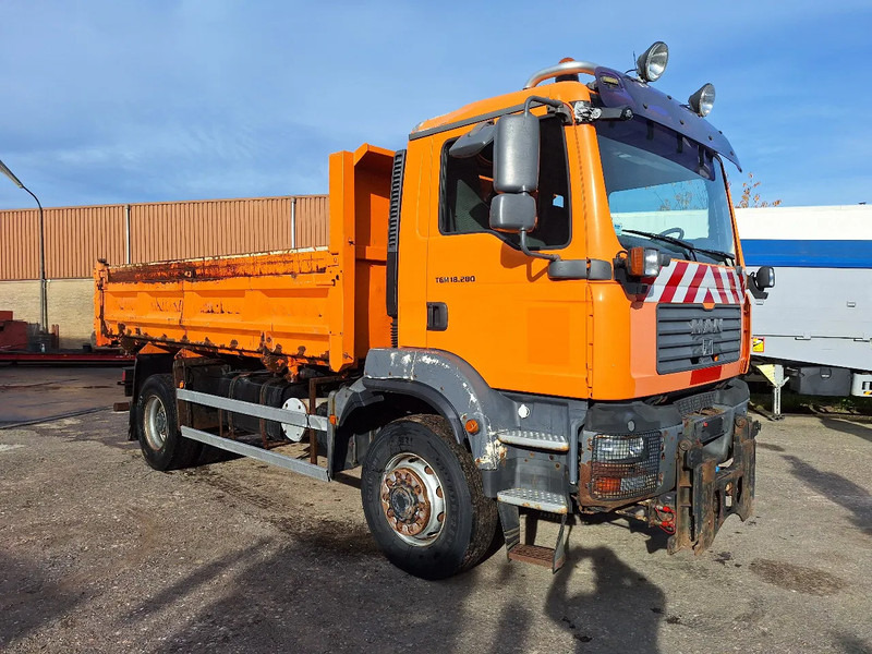 MAN TGM 18.280 TGM 18.280 4X4 - Kipper vrachtwagen: afbeelding 3 MAN TGM 18.280 TGM 18.280 4X4 - Kipper vrachtwagen: afbeelding 3