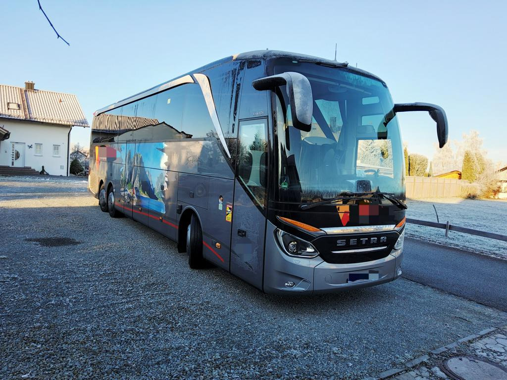 Setra S 516 HDH Kopfstützen / USB / Steckdosen - Touringcar: afbeelding 1 Setra S 516 HDH Kopfstützen / USB / Steckdosen - Touringcar: afbeelding 1