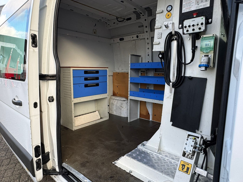 Bedrijfswagen Renault Master 2.3 DCI 320 hours: afbeelding 11 Bedrijfswagen Renault Master 2.3 DCI 320 hours: afbeelding 11