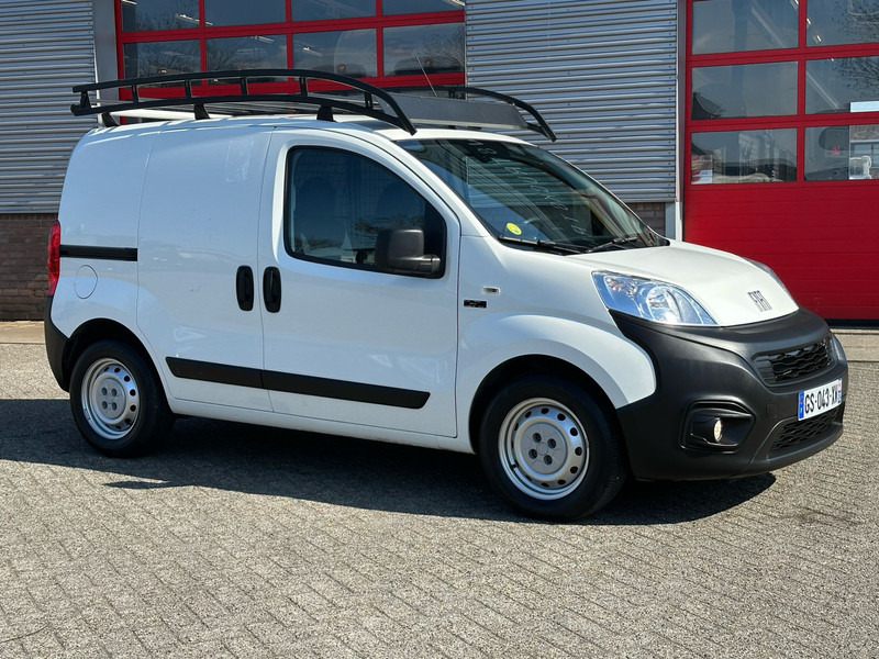 Fiat Fiorino 13900 km Km 13.933 Airco - Kleine bestelwagen: afbeelding 1 Fiat Fiorino 13900 km Km 13.933 Airco - Kleine bestelwagen: afbeelding 1