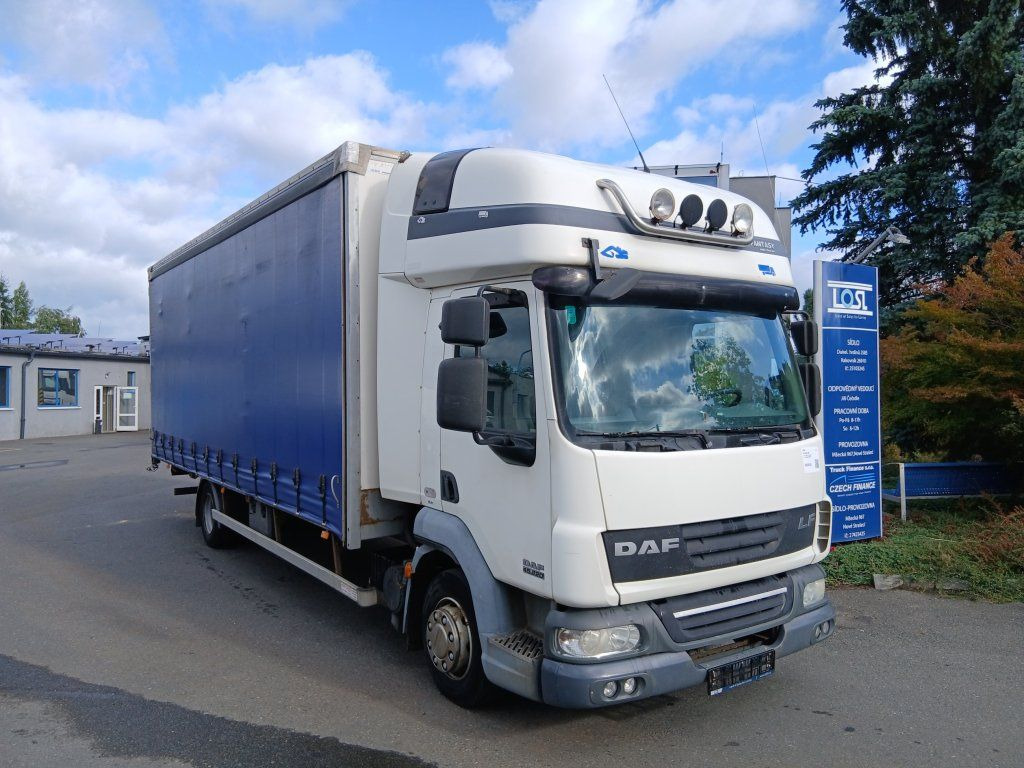 DAF LF45.220 EURO 4 - Schuifzeilen vrachtwagen: afbeelding 2 DAF LF45.220 EURO 4 - Schuifzeilen vrachtwagen: afbeelding 2