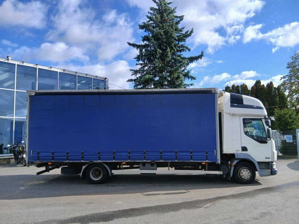 DAF LF45.220 EURO 4 - Schuifzeilen vrachtwagen: afbeelding 3 DAF LF45.220 EURO 4 - Schuifzeilen vrachtwagen: afbeelding 3
