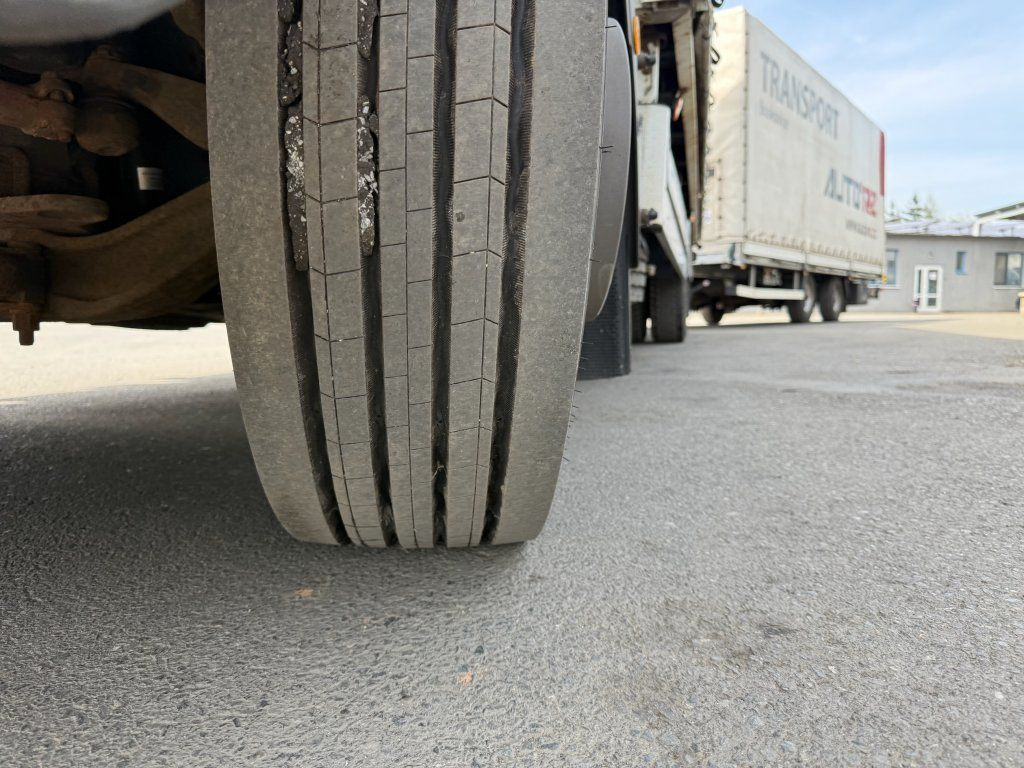 Iveco 120E28 EURO 5 - Schuifzeilen vrachtwagen: afbeelding 5 Iveco 120E28 EURO 5 - Schuifzeilen vrachtwagen: afbeelding 5
