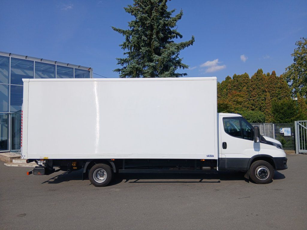 Iveco 72-210 (70C210) - Bestelwagen gesloten laadbak: afbeelding 4 Iveco 72-210 (70C210) - Bestelwagen gesloten laadbak: afbeelding 4