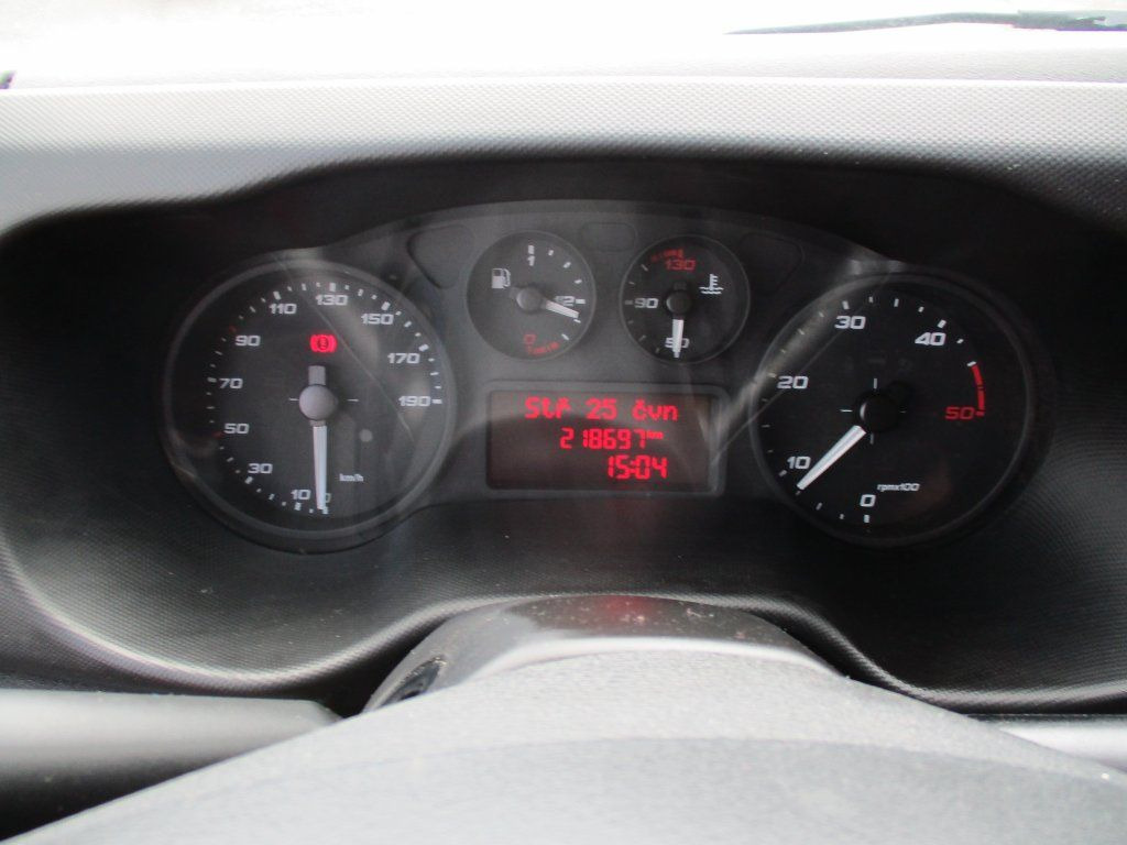 Leasing  Iveco Daily 35C16  Dhollandia Iveco Daily 35C16  Dhollandia: afbeelding 17