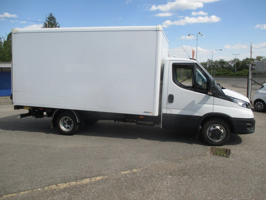 Iveco Daily 35C16 - Bestelwagen gesloten laadbak: afbeelding 4 Iveco Daily 35C16 - Bestelwagen gesloten laadbak: afbeelding 4