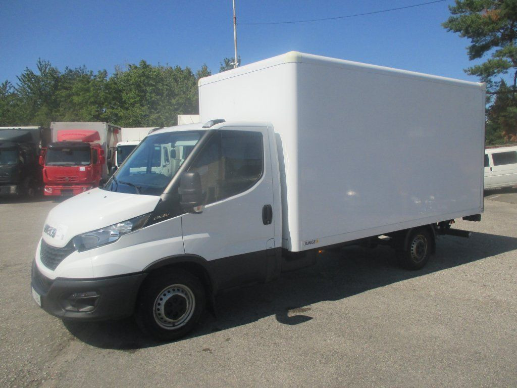 Iveco Daily 35S16 - Gesloten bestelwagen: afbeelding 1 Iveco Daily 35S16 - Gesloten bestelwagen: afbeelding 1