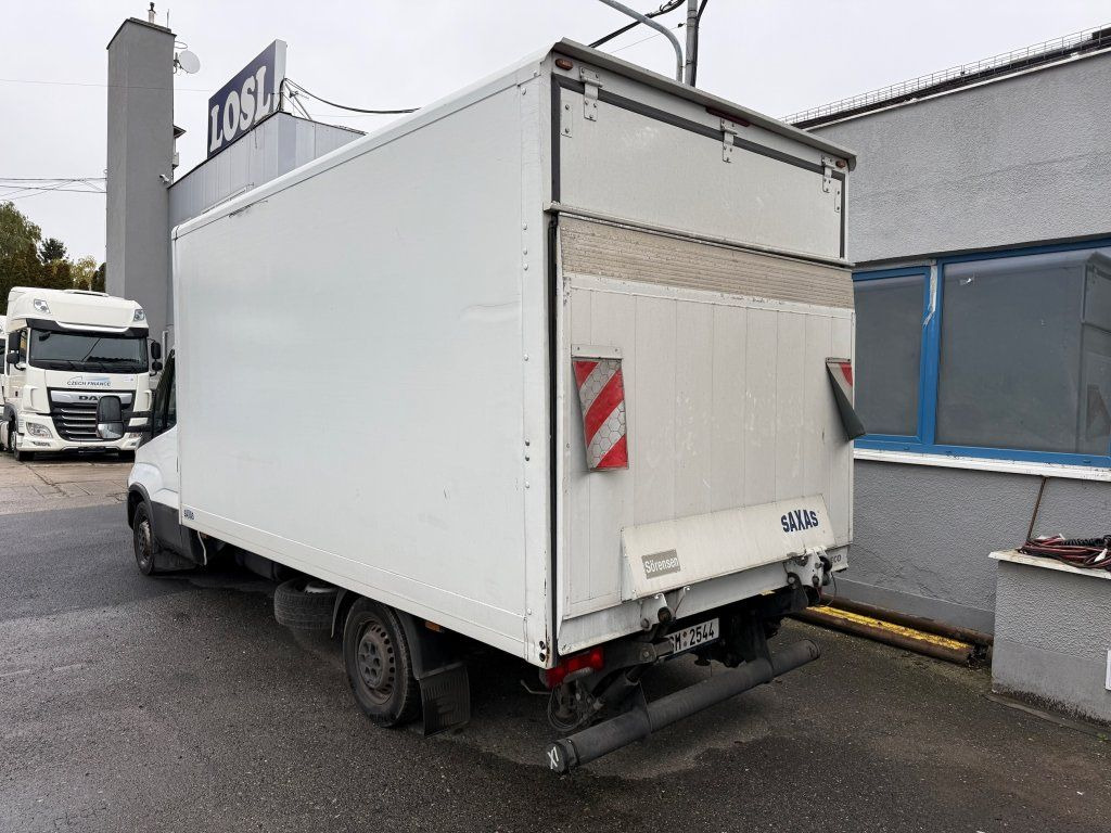 Iveco Daily 35S16 mit LBW ENGINE DEFECT - Bestelwagen gesloten laadbak: afbeelding 4 Iveco Daily 35S16 mit LBW ENGINE DEFECT - Bestelwagen gesloten laadbak: afbeelding 4