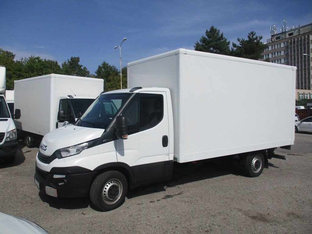 Iveco Daily 35S16 mit LBW - Bestelwagen gesloten laadbak: afbeelding 1 Iveco Daily 35S16 mit LBW - Bestelwagen gesloten laadbak: afbeelding 1