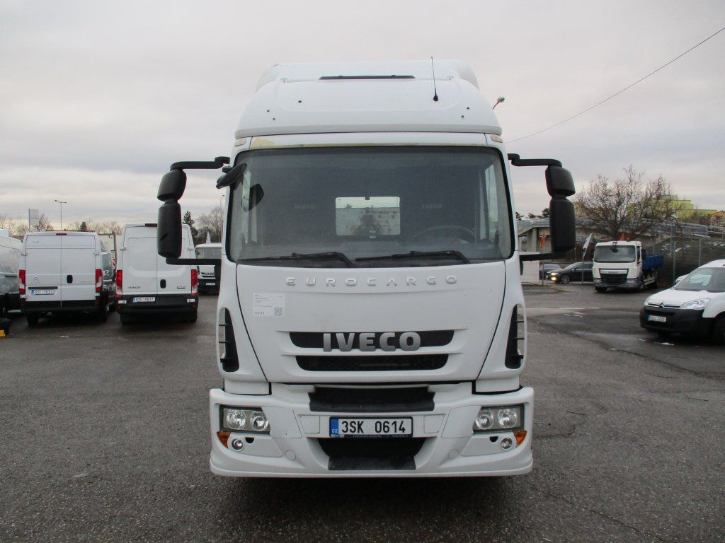Iveco Eurocargo 140E22 - Haakarmsysteem vrachtwagen: afbeelding 4 Iveco Eurocargo 140E22 - Haakarmsysteem vrachtwagen: afbeelding 4